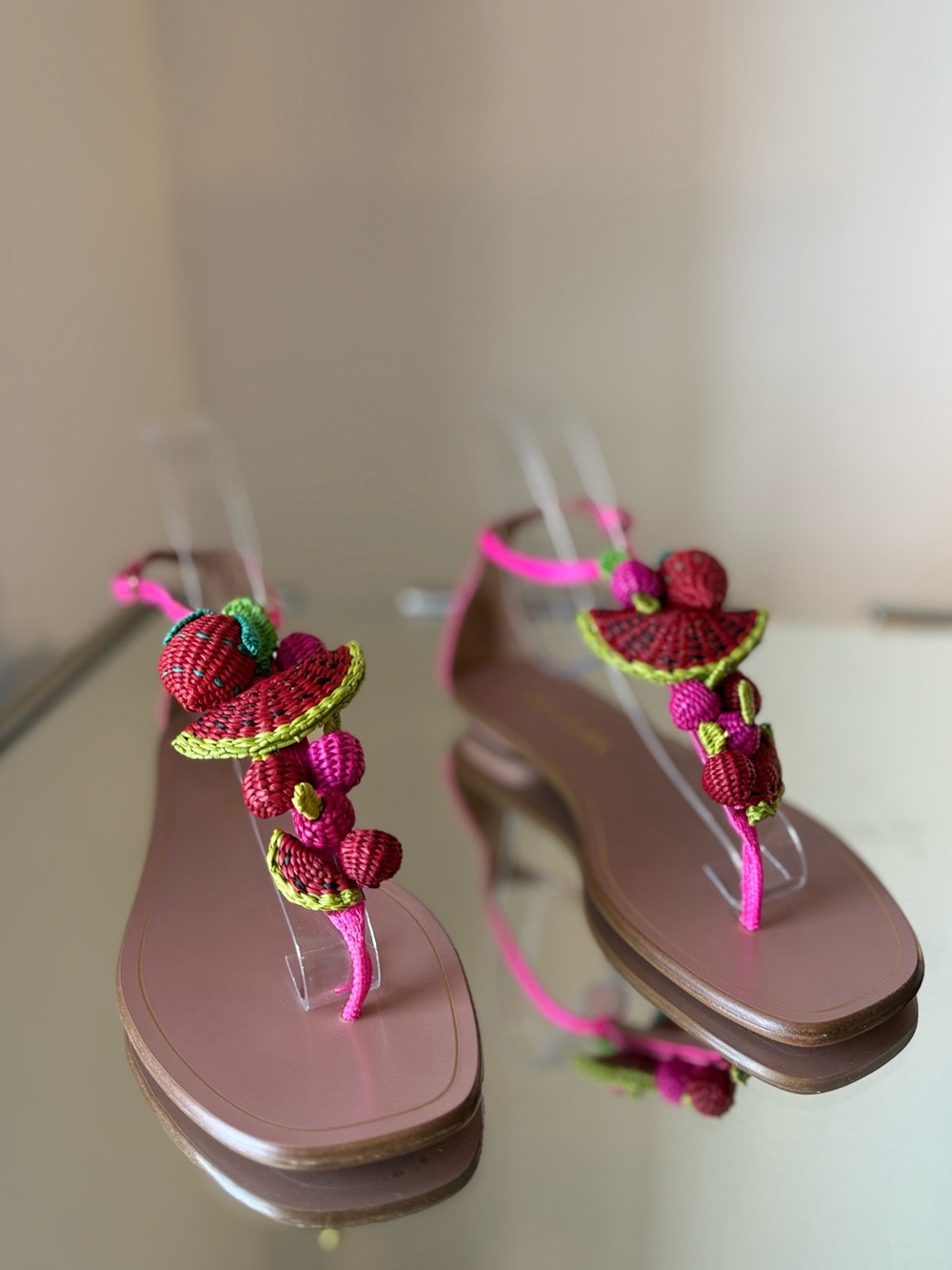 New Aquazzura Strawberry Punch raffia thong sandals 37 $875 - Picture 7 of 14